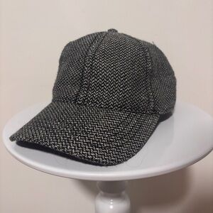 Metallic Threaded Tweed Cap - Gray - Baseball Hat - Good Condition